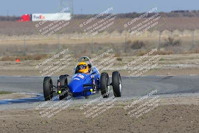 media/Feb-19-2022-Cal Club SCCA Super Tour (Sat) [[420969159b]]/Group 3/Race (Grapevine)/